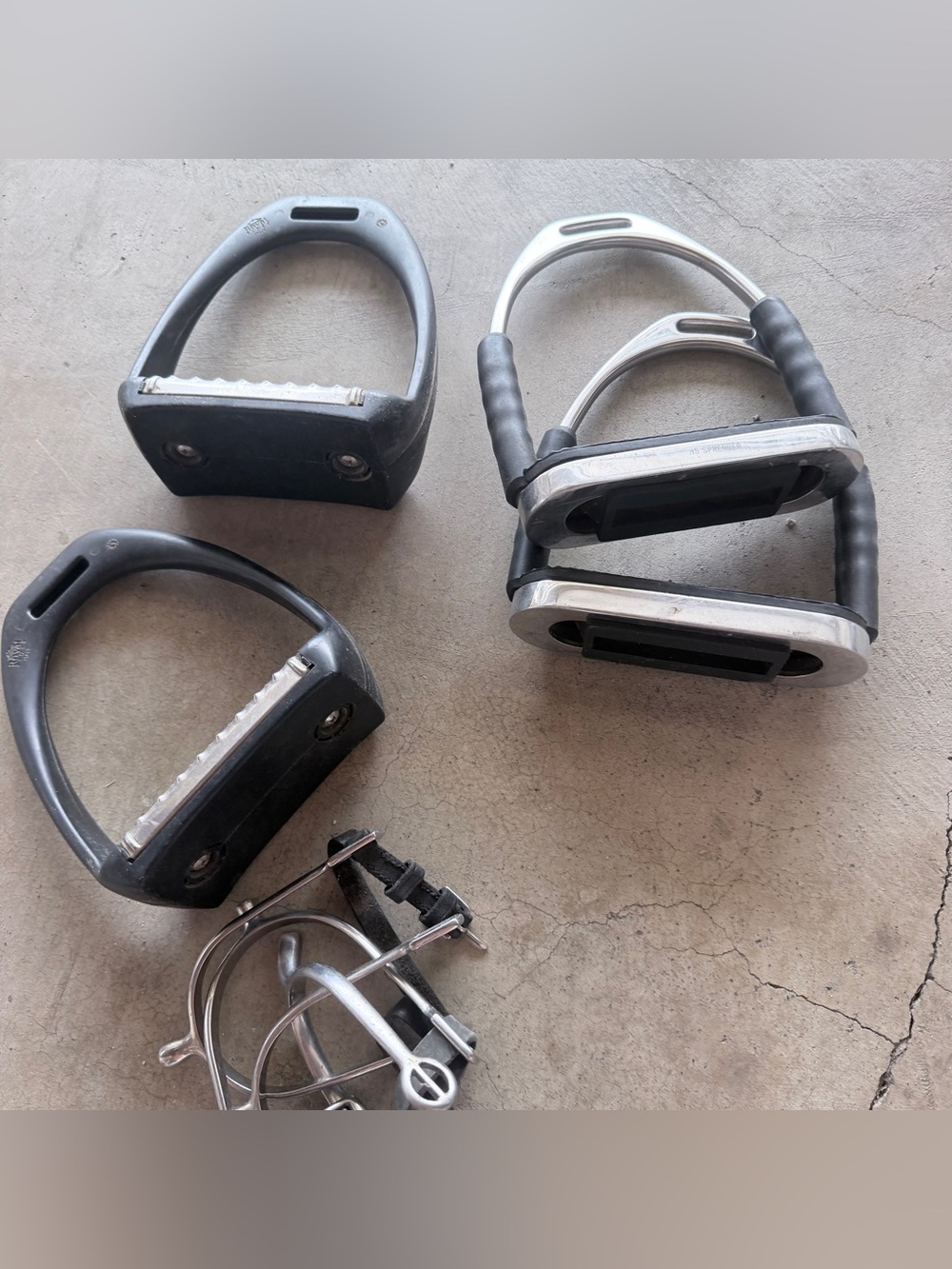 Bundle Sprenger and royal rider sport stirrups, spurs